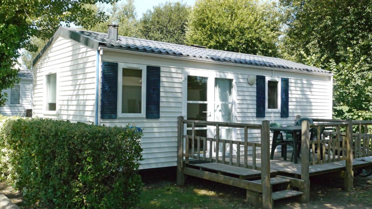 Hôtel Camping Le Brandais à Brem-sur-Mer Extérieur photo