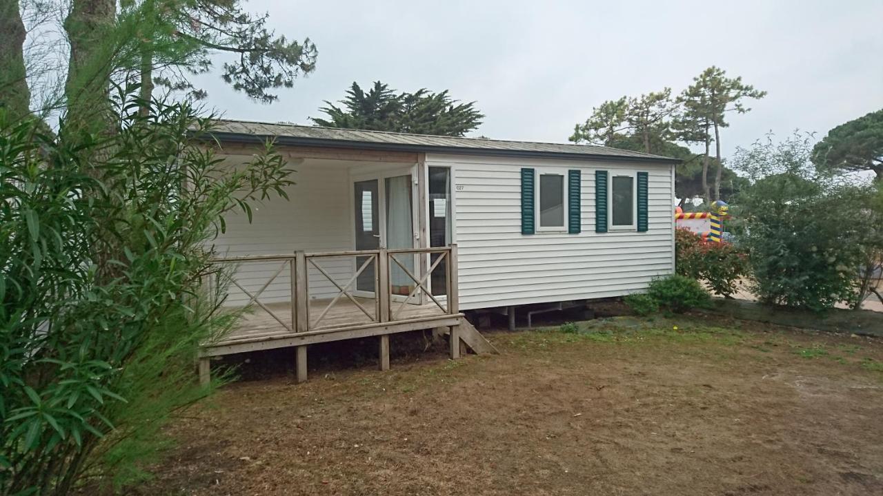 Hôtel Camping Le Brandais à Brem-sur-Mer Extérieur photo