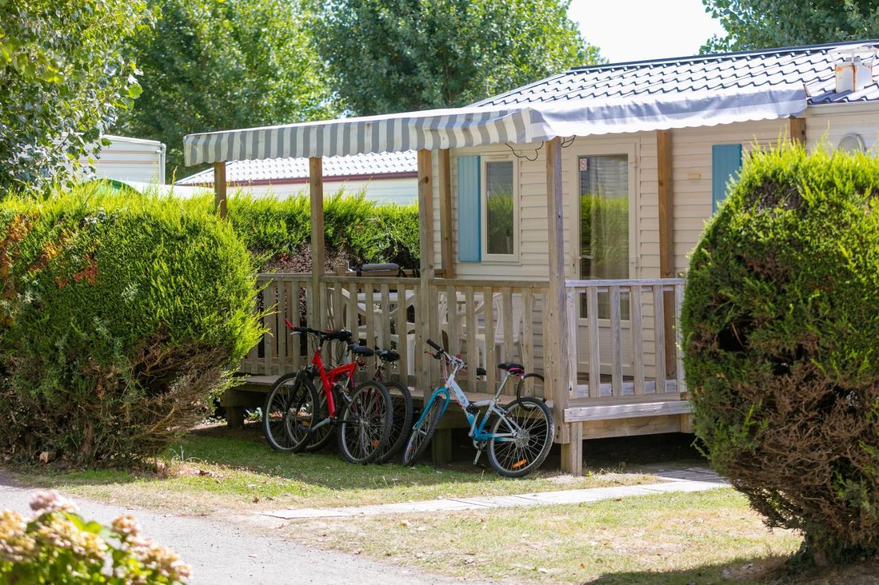 Hôtel Camping Le Brandais à Brem-sur-Mer Extérieur photo