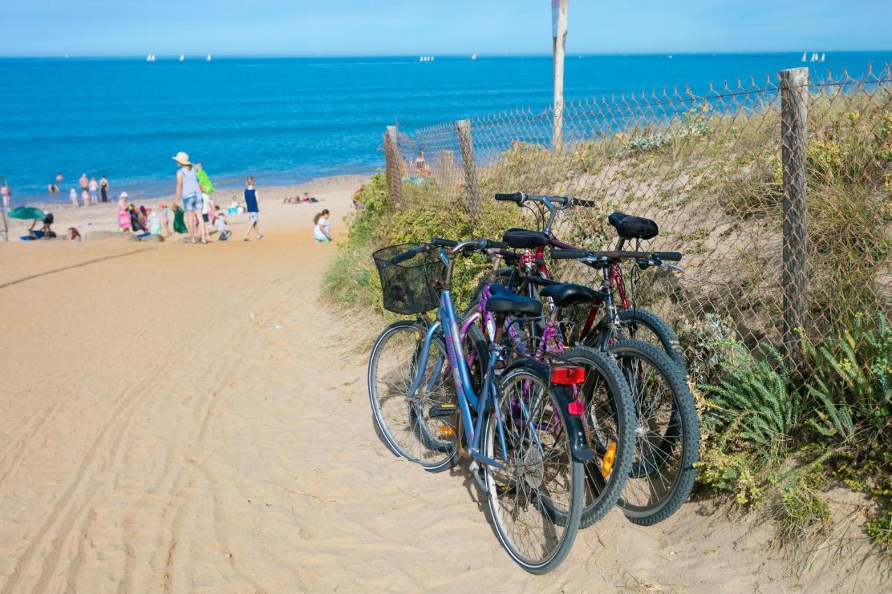 Hôtel Camping Le Brandais à Brem-sur-Mer Extérieur photo